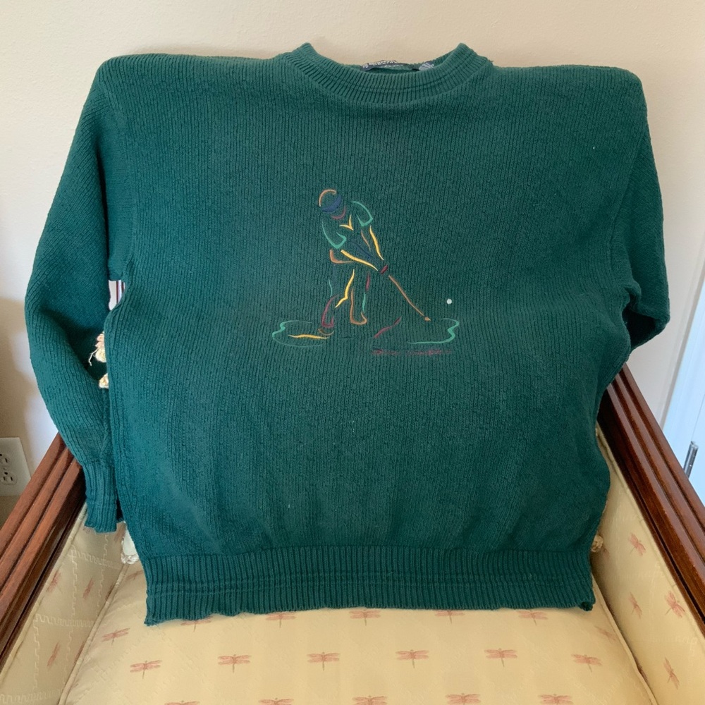 Green Sweater size L. Brand: Scottish Isle by Bernese